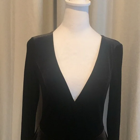 Kimchi Blue “Velour” Deep V-Neck Black Dress Size Small - Picture 3 of 15